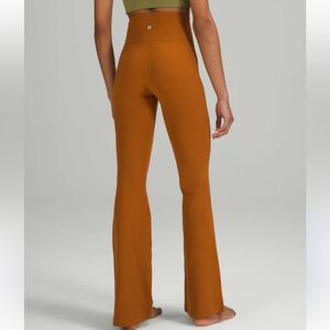 Lululemon Size 2 Groove High-Rise Flare Yoga Pants Butternut Brown 30”
